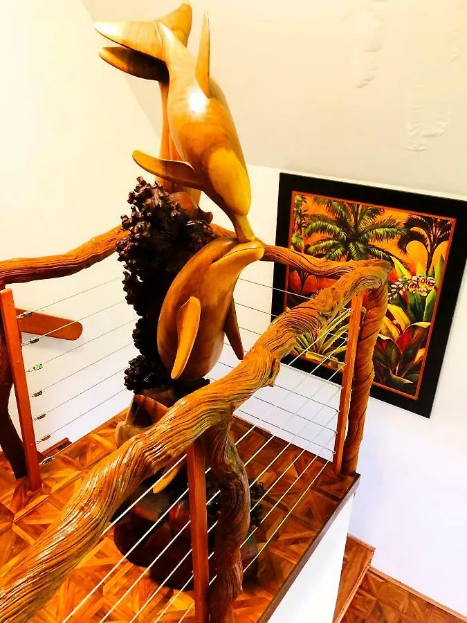 Hawaiian Monarch Penthouse 3Bedroom Honolulu