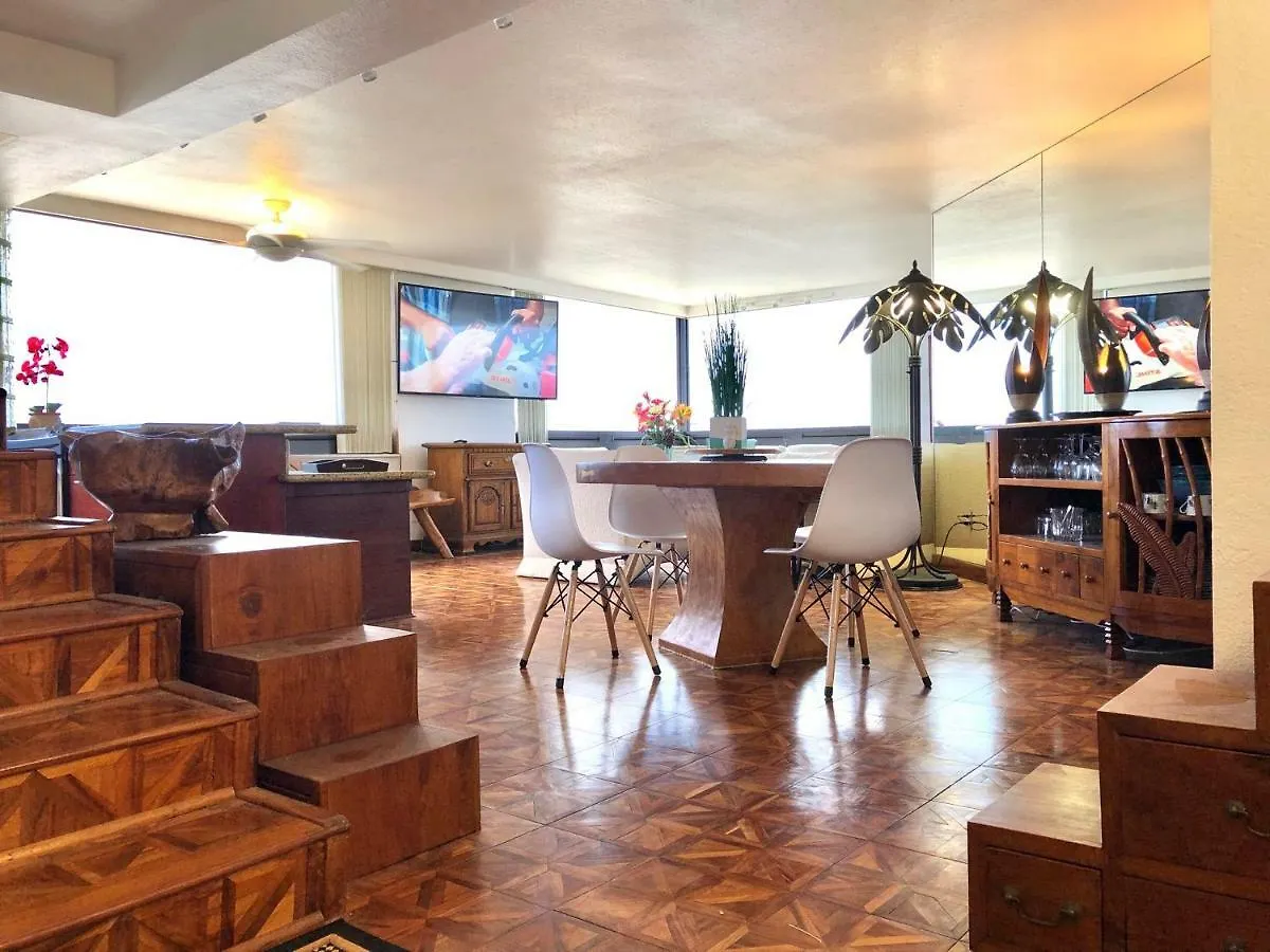Hawaiian Monarch Penthouse 3Bedroom Honolulu USA
