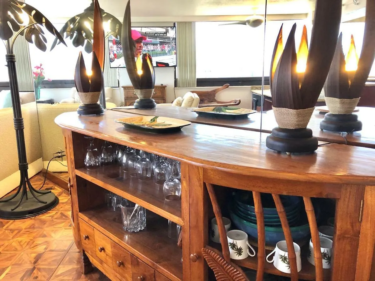 Hawaiian Monarch Penthouse 3Bedroom Honolulu United States