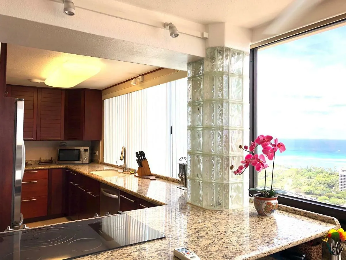 Hawaiian Monarch Penthouse 3Bedroom Honolulu