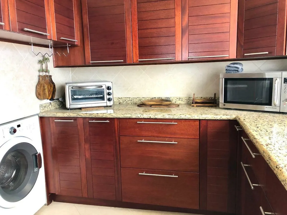 Hawaiian Monarch Penthouse 3Bedroom Honolulu