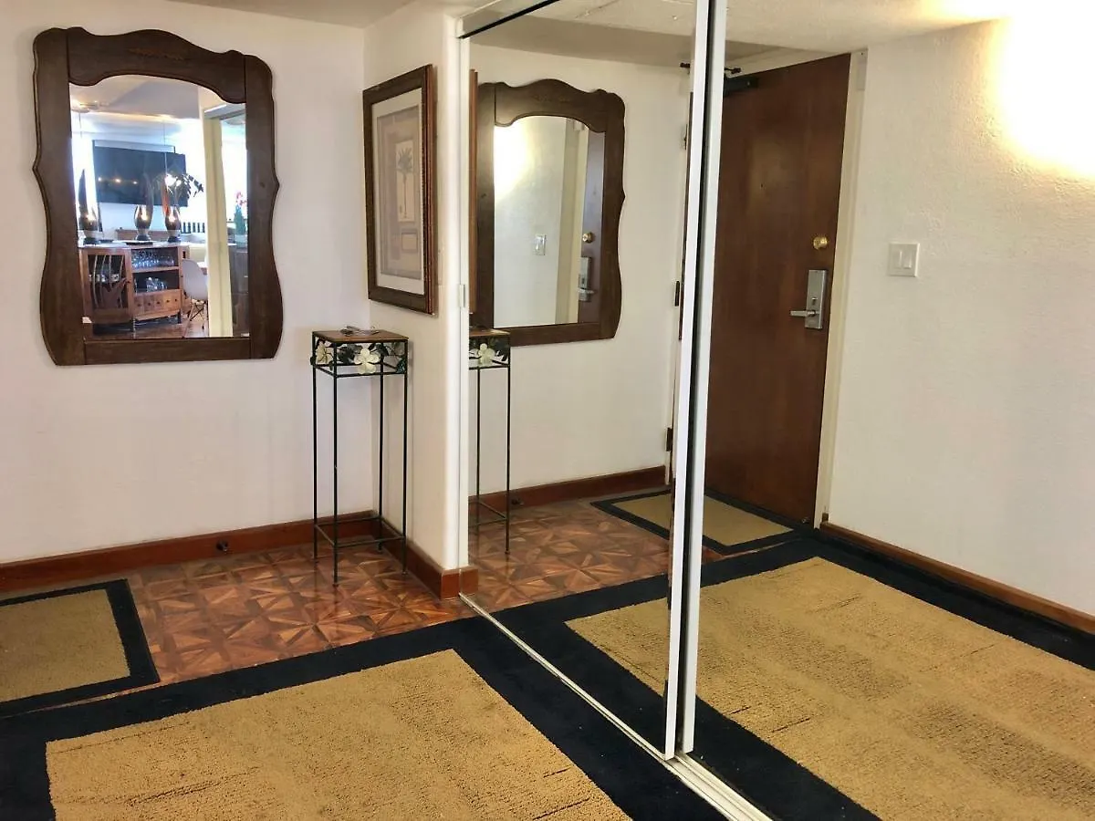 Hawaiian Monarch Penthouse 3Bedroom Honolulu